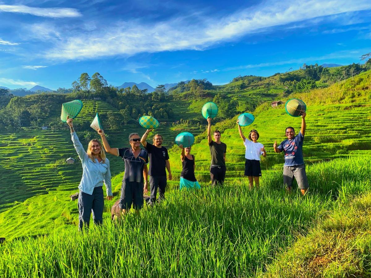 Sun Rice Homestay Ruteng Exterior foto